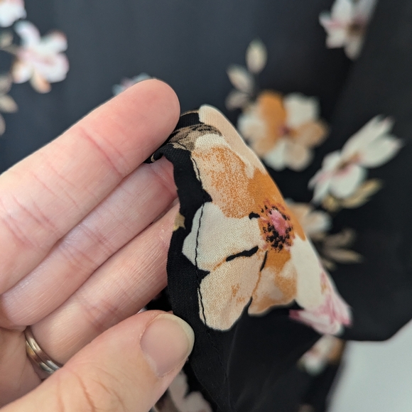 Maxi Kimono Black W/ Pink Floral - Picture 8 of 10